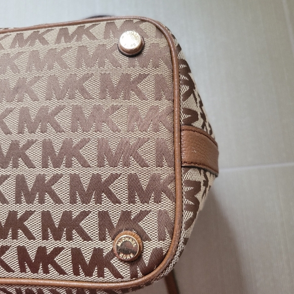 Michael Kors Jet Set Grab Bag Jacquard MK signature. - Picture 10 of 16